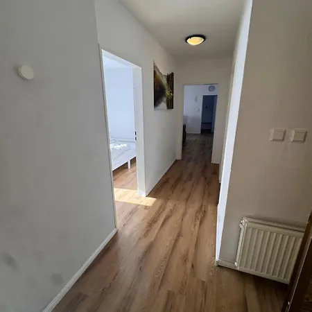 Naehe Bahnhof Zob Apartment Norden